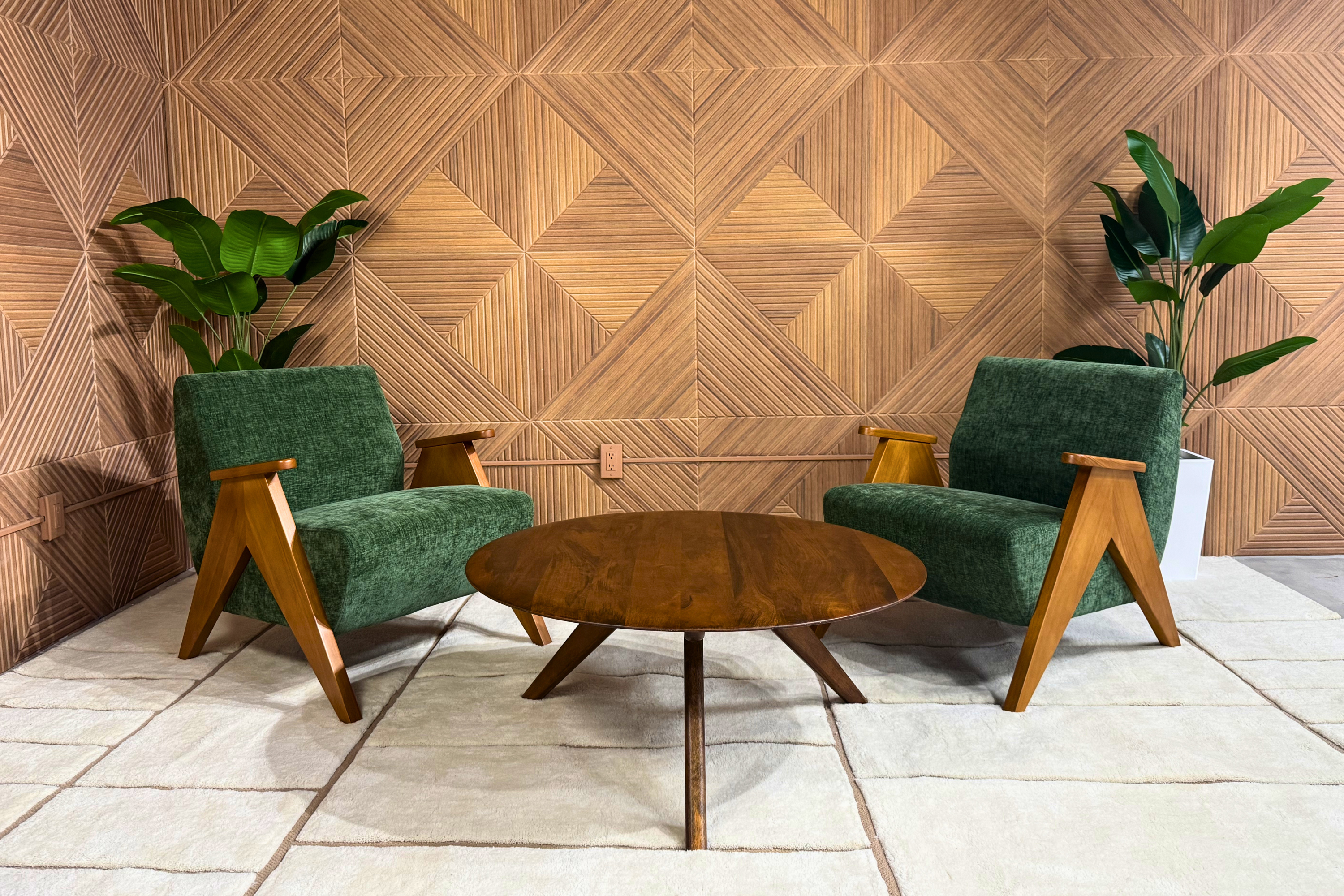 Podcast Studio - Wood Panel Set
